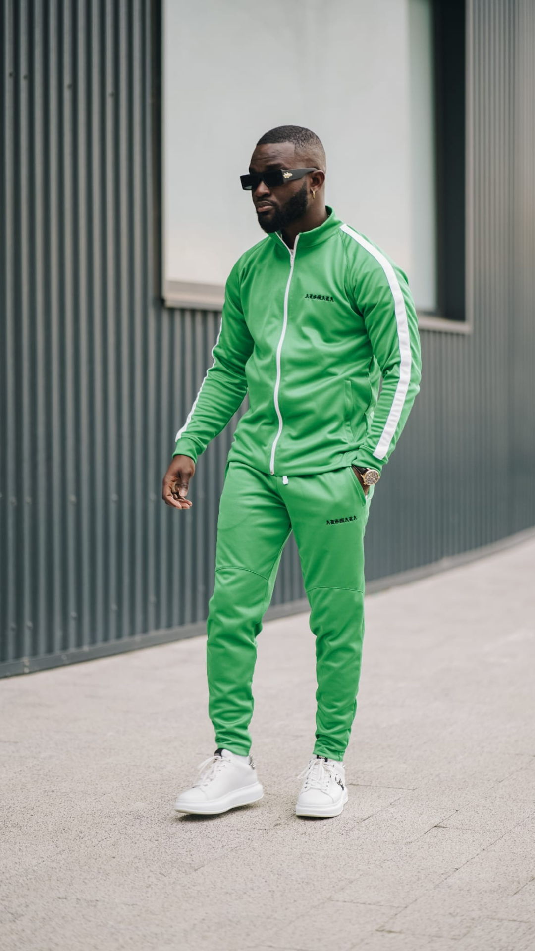 Tracksuit shop green stripes