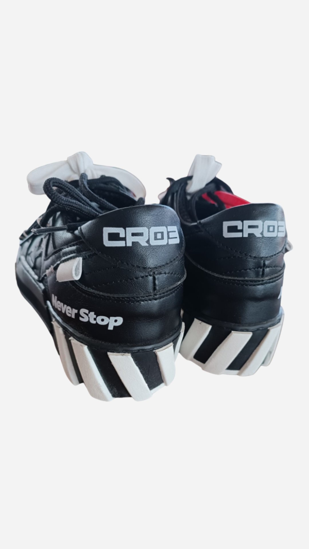 Sapatilha Strong Preto e Branco