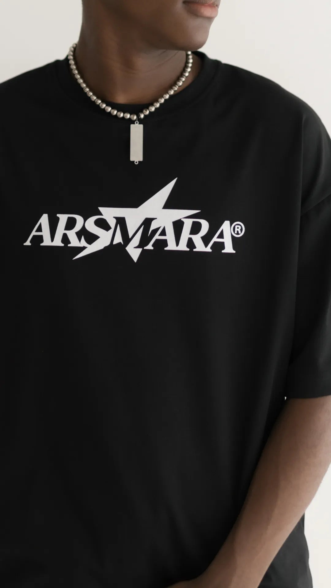 T-shirt Preta Logo ARSMARA