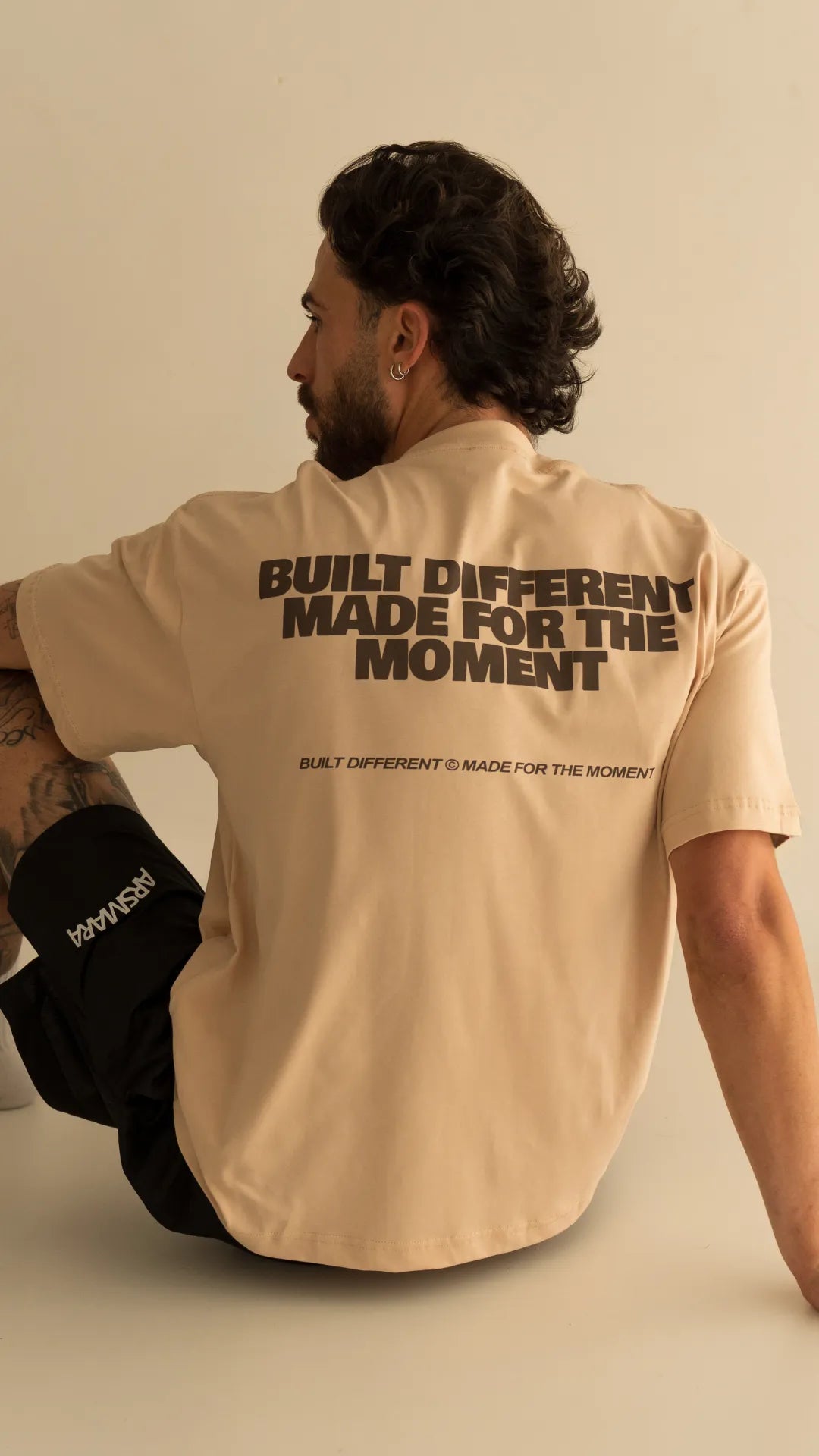 T-shirt Oversized Built Different