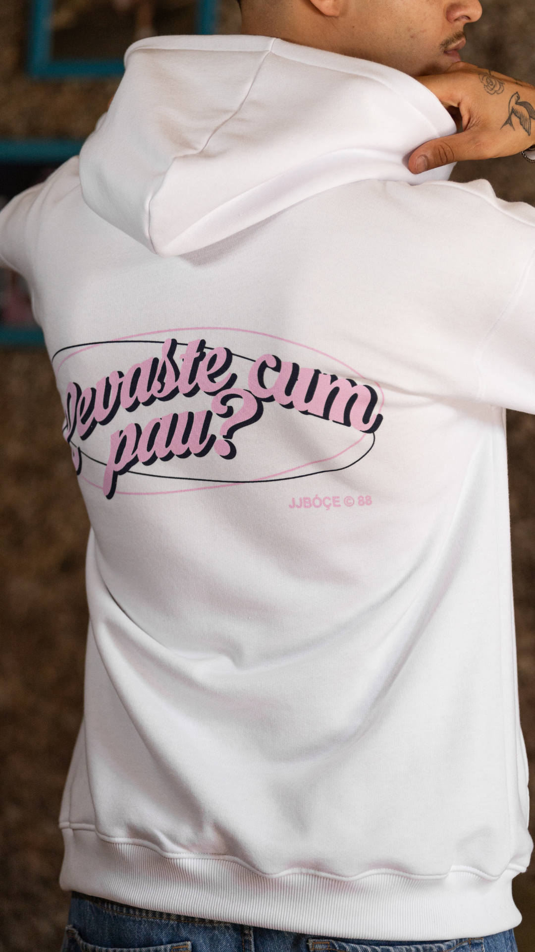 Hoodie Branco LEVASTE CUM PAU? - JJBóçe