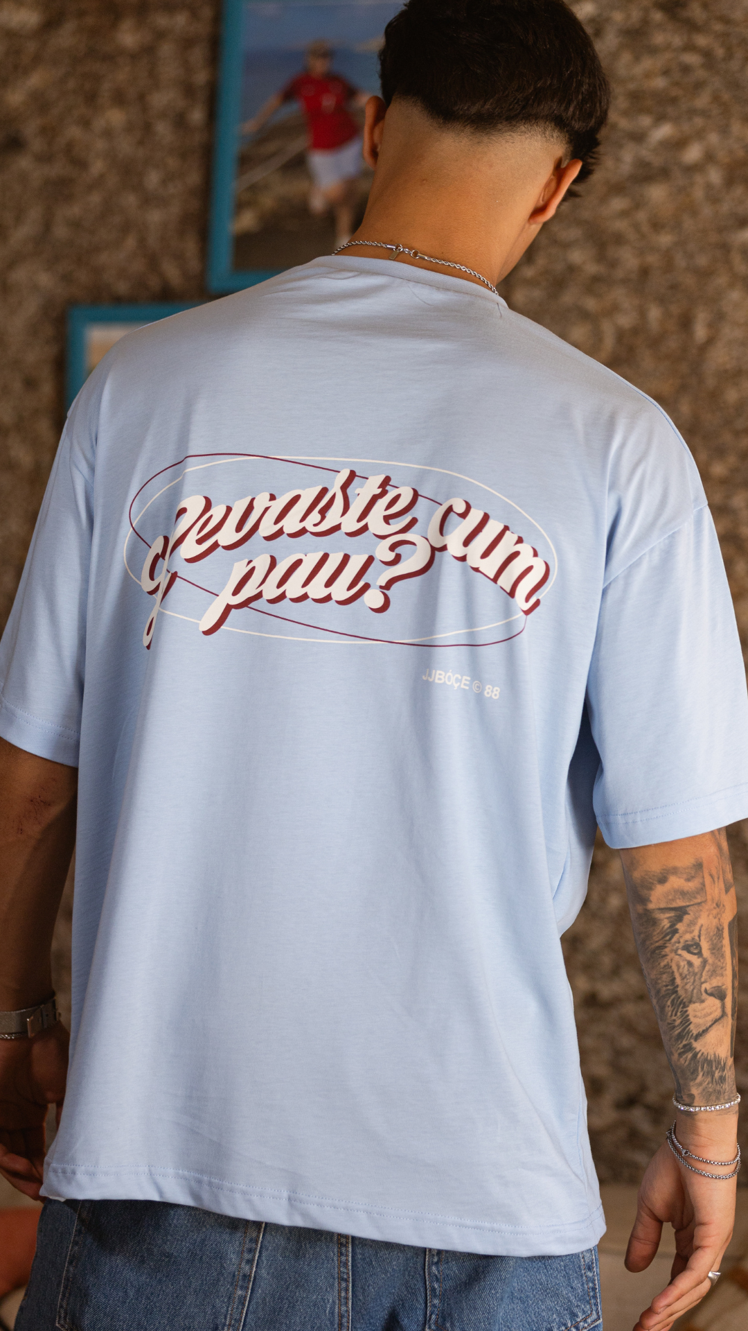 T-shirt Azul LEVASTE CUM PAU? - JJBóçe
