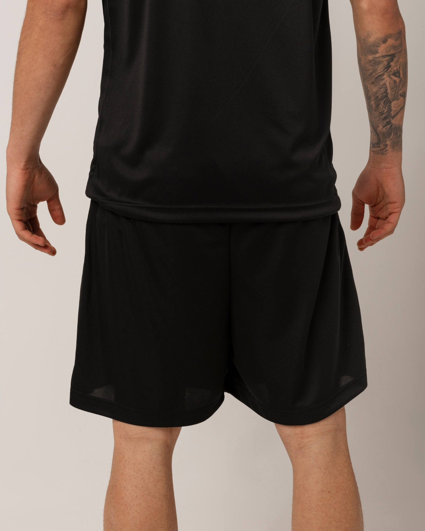 BASIC ACTIVE SHORTS