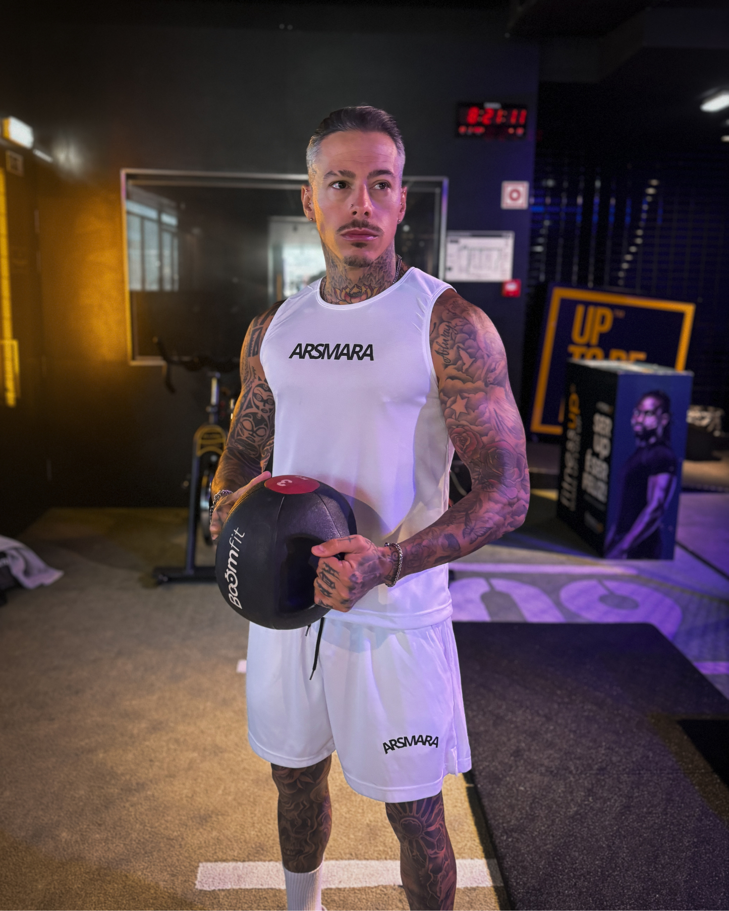 PERFORMANCE TANK TOP