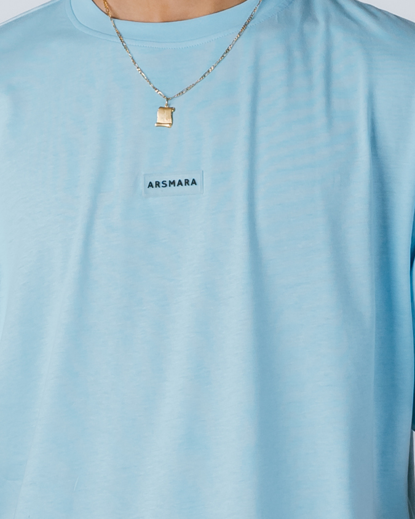 CLASSIC T-SHIRT