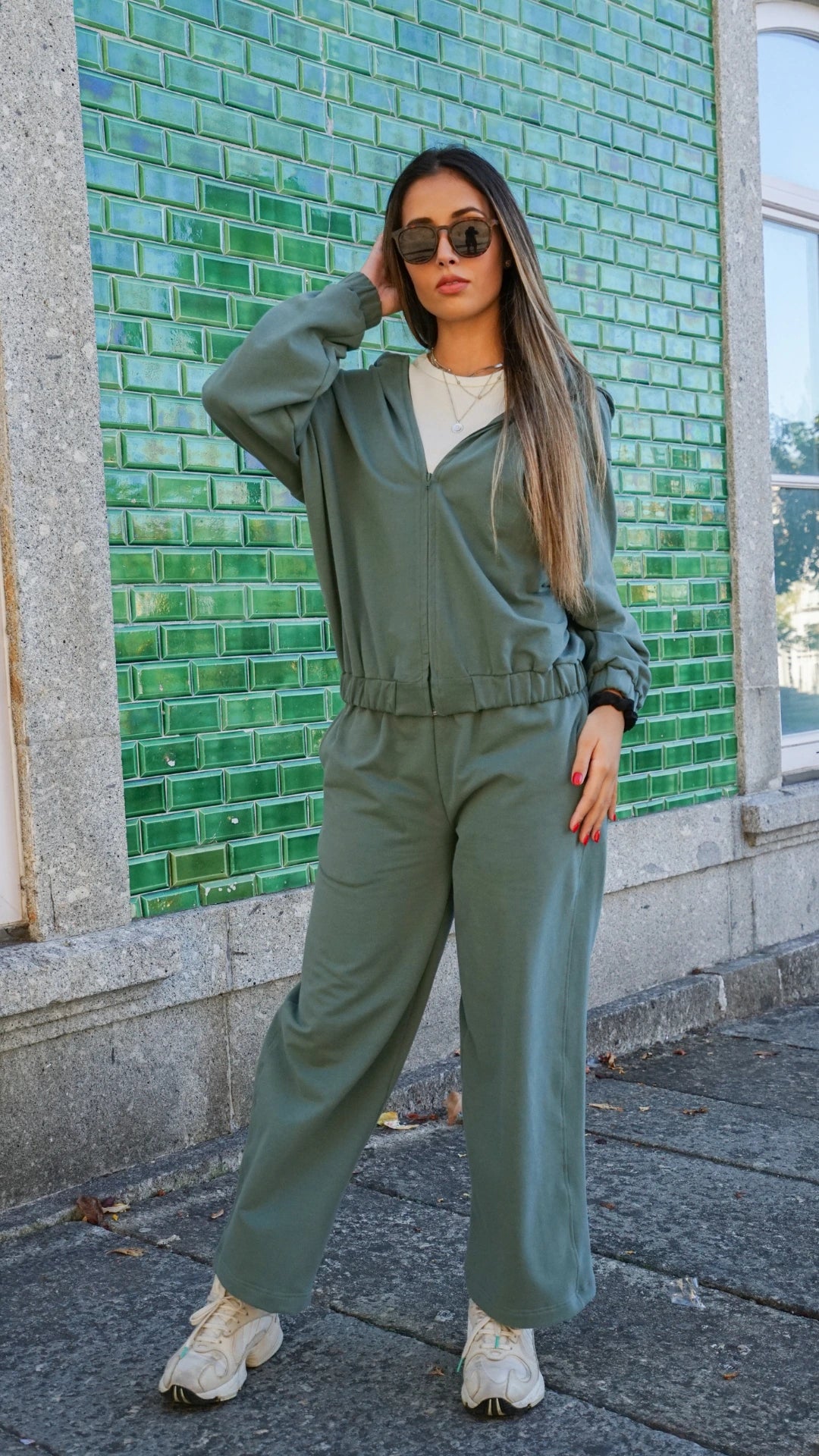 Conjunto Calças e Casaco Capuz - Maragata