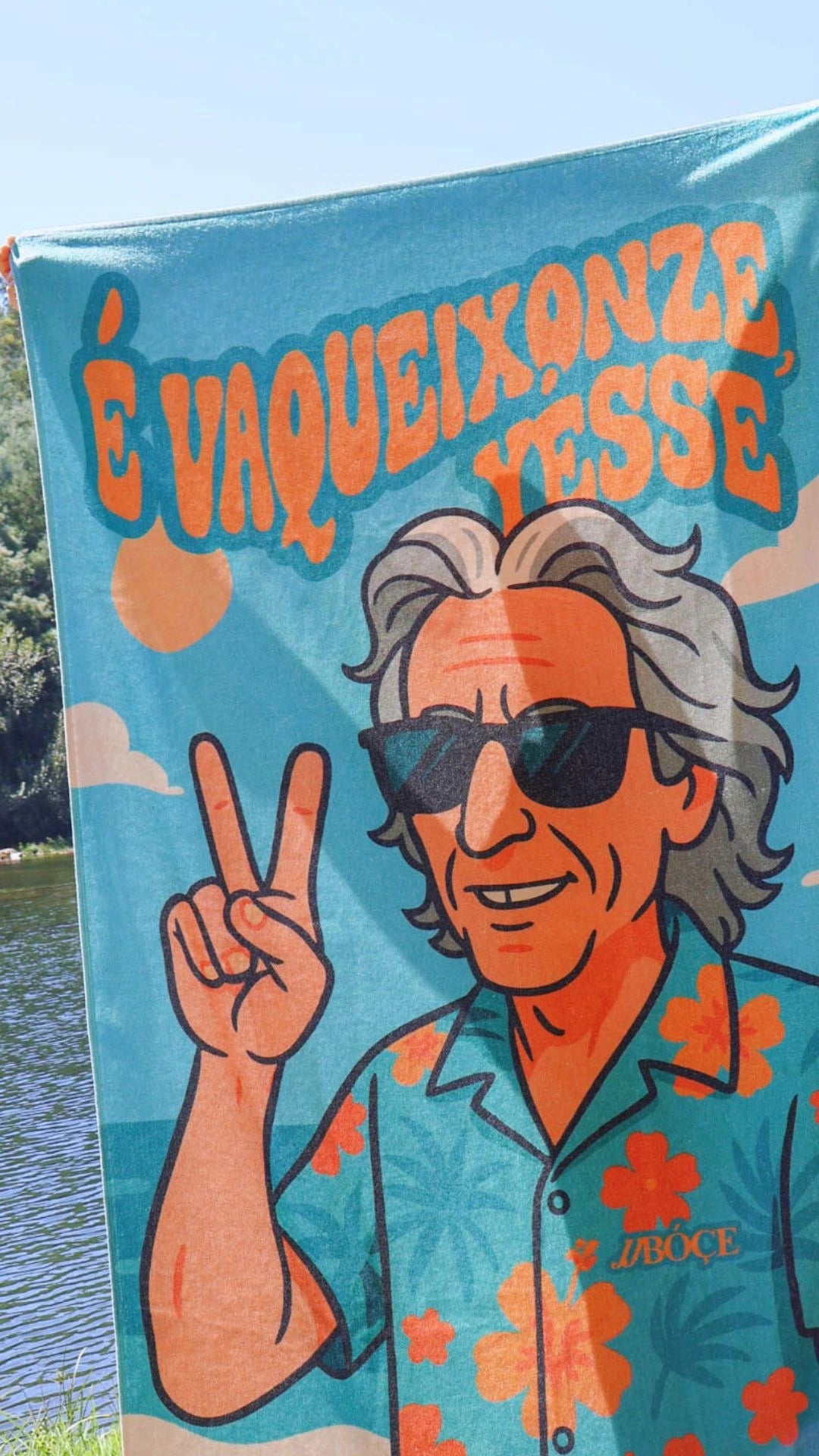 Toalha de Praia "Vaqueixonze" - JJ Bóçe